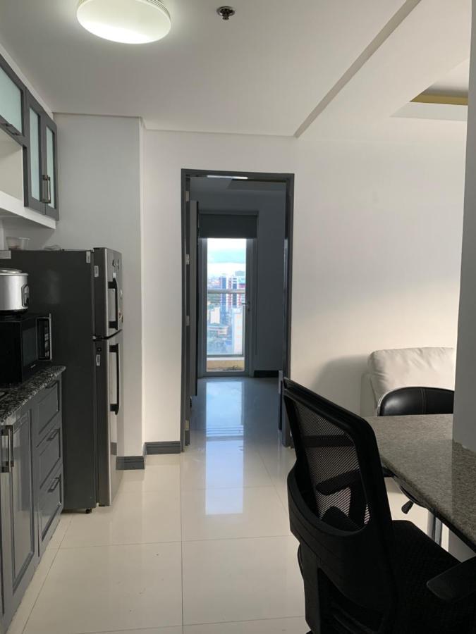 1 Bedroom With Balcony, Fully Furnished Overlooking Manila Bay At Birch Tower, Malate, Manila Kültér fotó