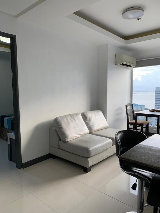 1 Bedroom With Balcony, Fully Furnished Overlooking Manila Bay At Birch Tower, Malate, Manila Kültér fotó